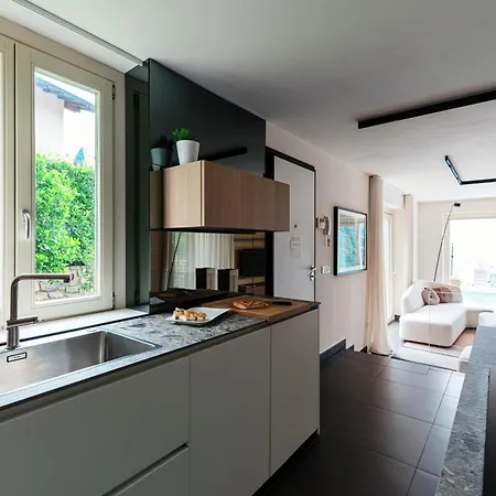 Villa Lilla - By Myhomeincomo *